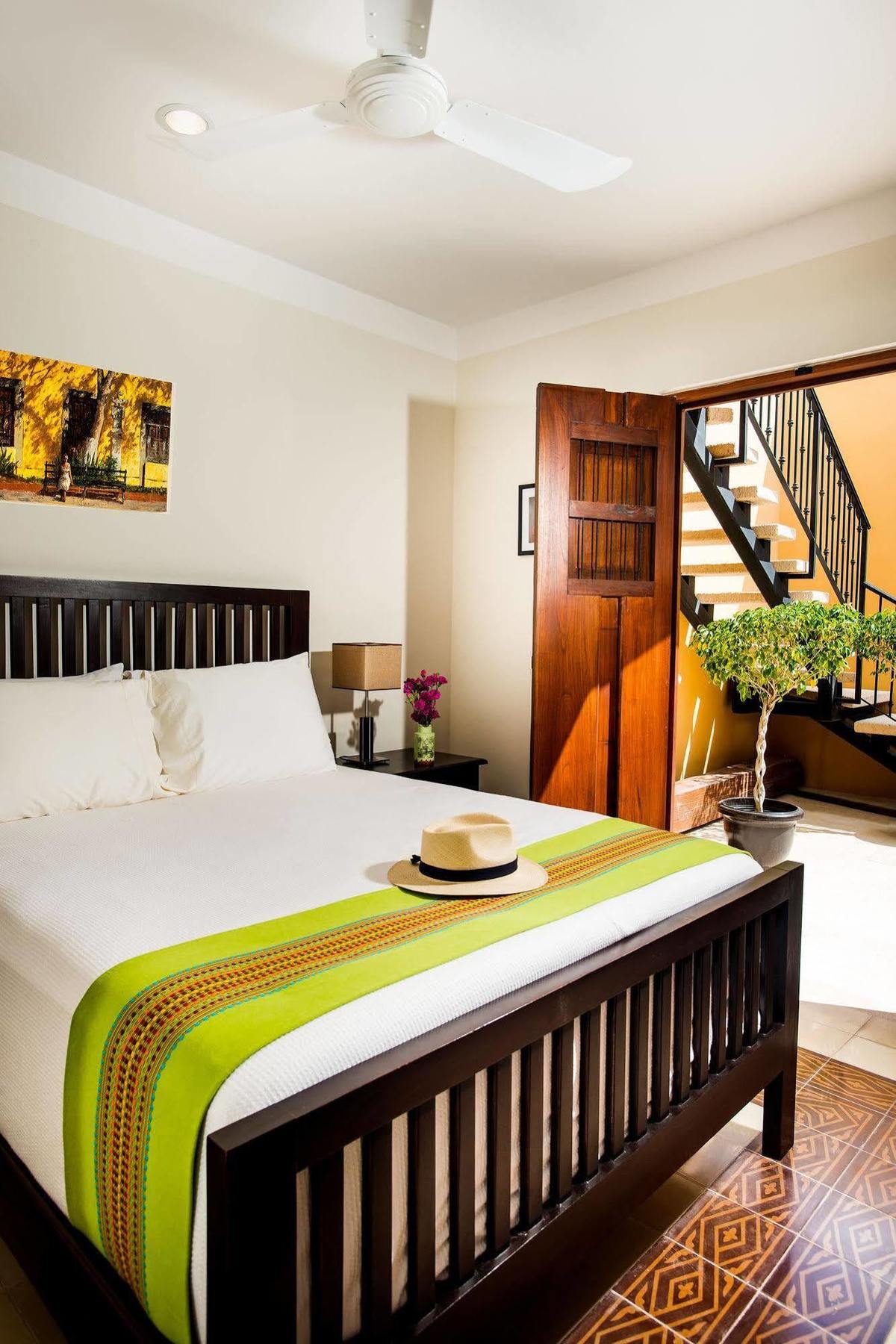 Boutique By The Museo Hotel Merida Luaran gambar